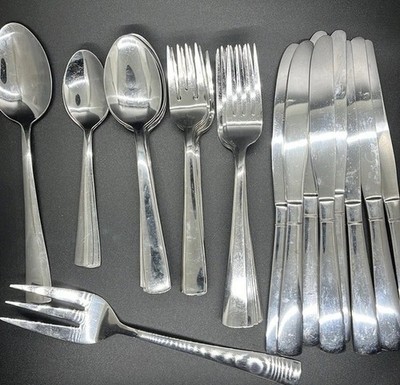 35 Pieces Oneida Stainless Steel Silverware Set Forks spoons knives serve-wear