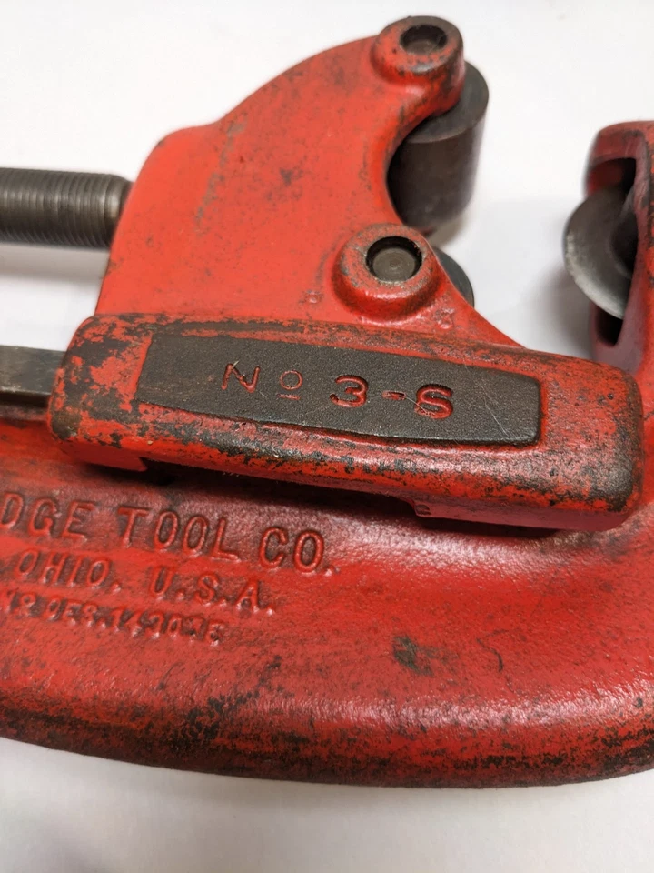 Ridgid 32830 Big 3S Pipe Cutter w/ Acc. Handle Cut 1-3" Ductile Iron Steel - Image 3 of 4