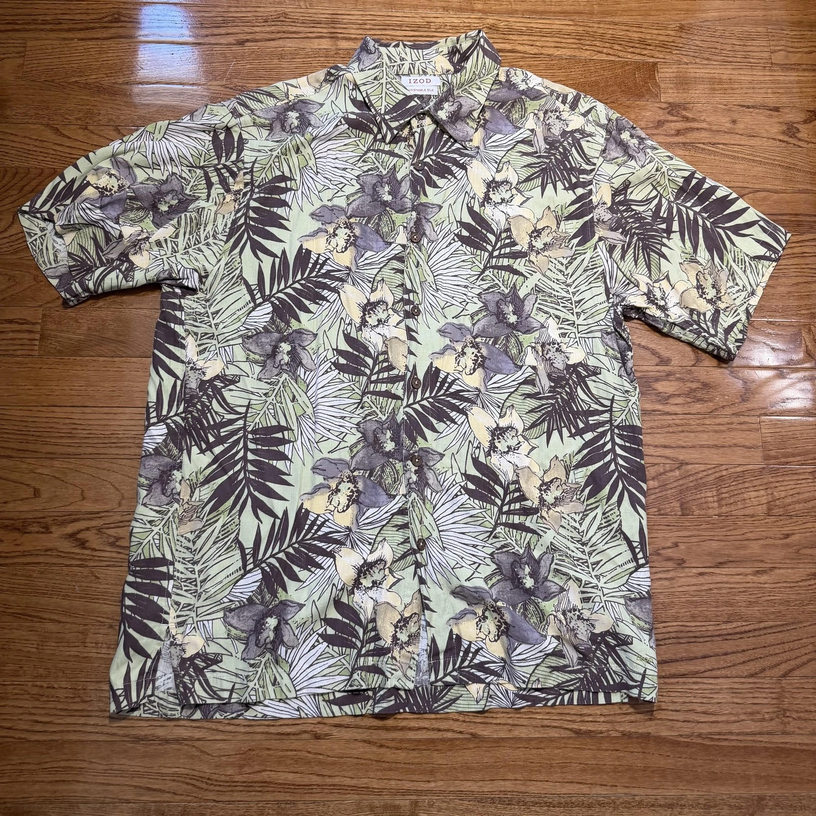 Izod Shirt Mens Large Green Silk Rayon Hawaiian Floral Button Front Aloha Casual