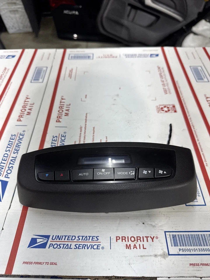 Acura MDX 2010 2011 2012 2013 trasero calor aire acondicionado temperatura climatización climatización Foto 2 de 4