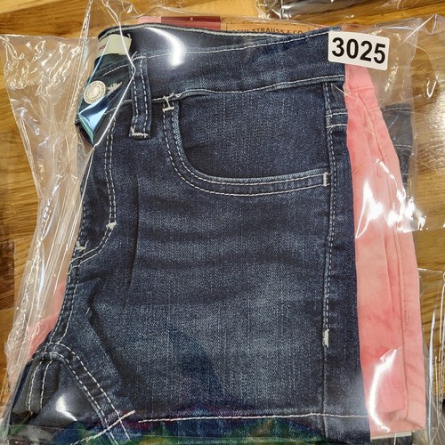 New Set Of 2 Levi’s Shorts Girls Size 8 Youth Pink Tie Dye & Blue Denim Shorty - Picture 24 of 24