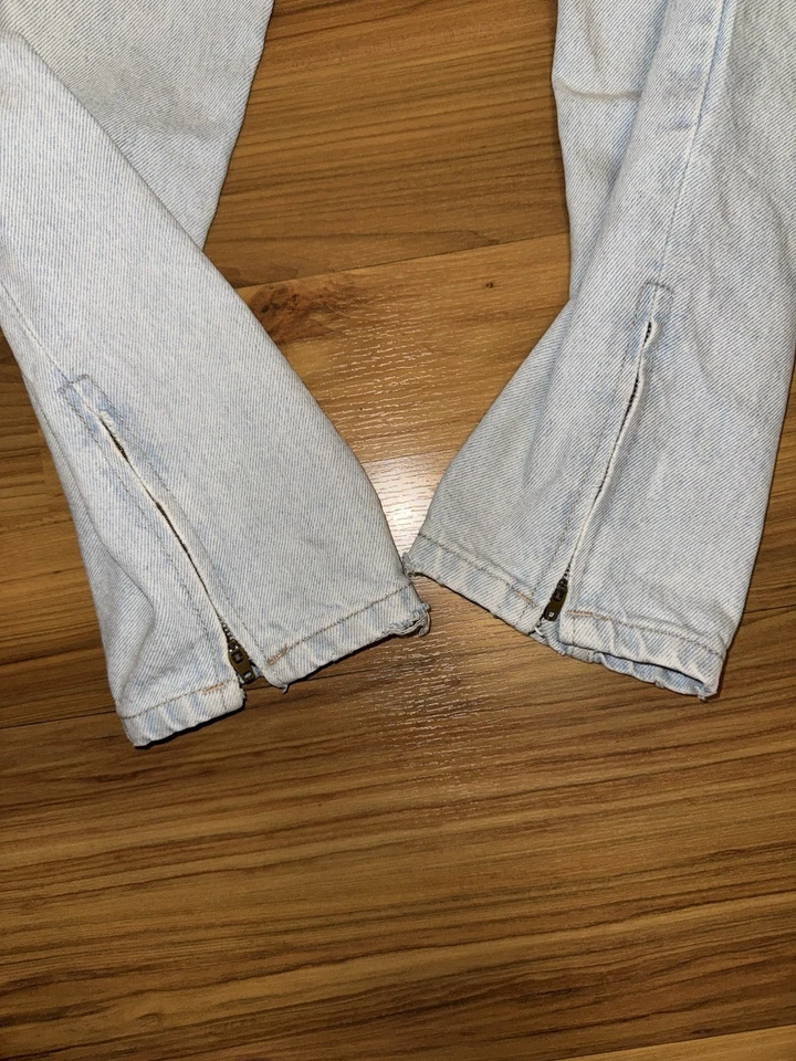 Pantalones de mezclilla Guess Georges Marciano 32 de colección lavado ligero tiro alto cremallera cónica tobillo Foto 4 de 4