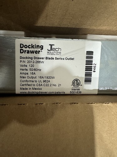 Docking Drawer Blade Duo in-Drawer Outlet. (4) 20 amp AC outlets 2012-266W - Picture 4 of 4