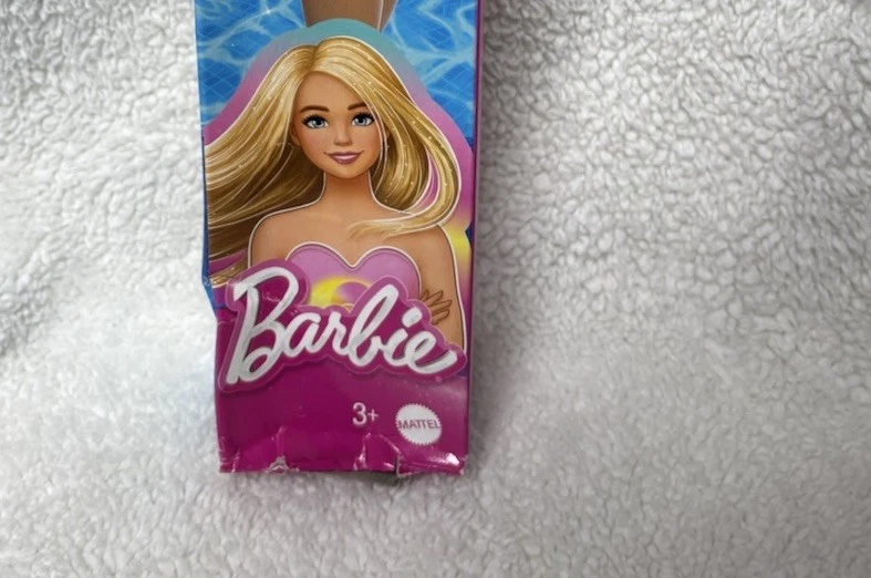 美泰芭比娃娃 - 海滩芭比娃娃 [粉红色金发泳装] HPV19 - 全新 — 第 2/4 张图片