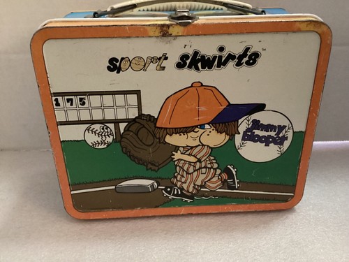 SPORTS SKWIRTS METAL LUNCH BOX