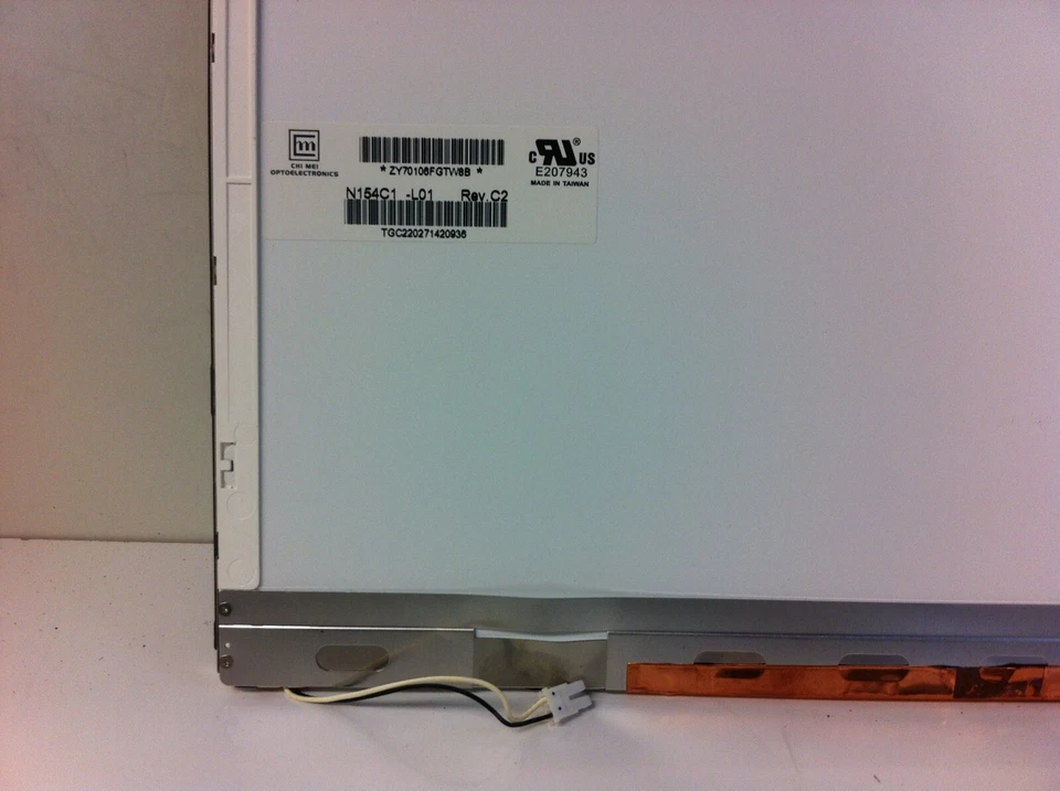 Chi Mei 15.4" WXGA+ LCD Screen N154C1-L01 MacBook Pro A1150 A1211 MA610LL/A - 85 - Image 3 of 3