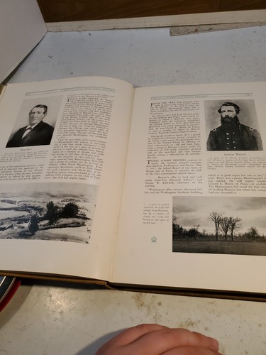 1932 Illinois State University Index - Picture 6 of 8
