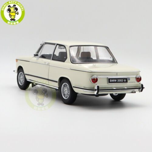 1/18 KYOSHO BMW 2002 tii White Diecast Model Car Gifts For Boyfriend Father - Picture 2 of 12