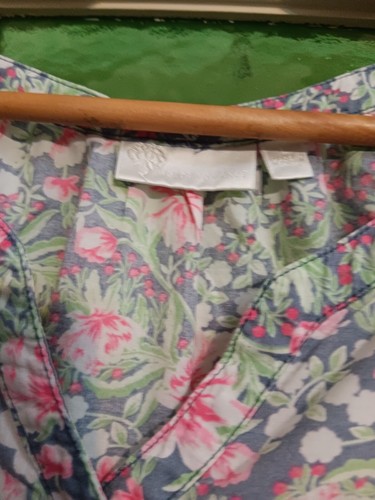 WHITE ROMANCE FLORAL SWEET NIGHTIE...SIZE 14....L - Picture 3 of 10