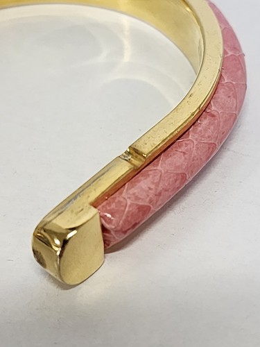 Vintage Hinged Cuff Braclet Gold Tones Snake Skin Patterned Pink Fashion - Picture 21 of 24