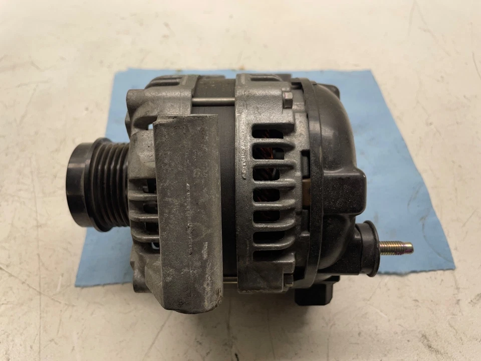 OEM 2013 2014 2015 2016 2017 2018 Cadillac ATS 2.0L Engine Alternator 22892569 - Image 3 of 4