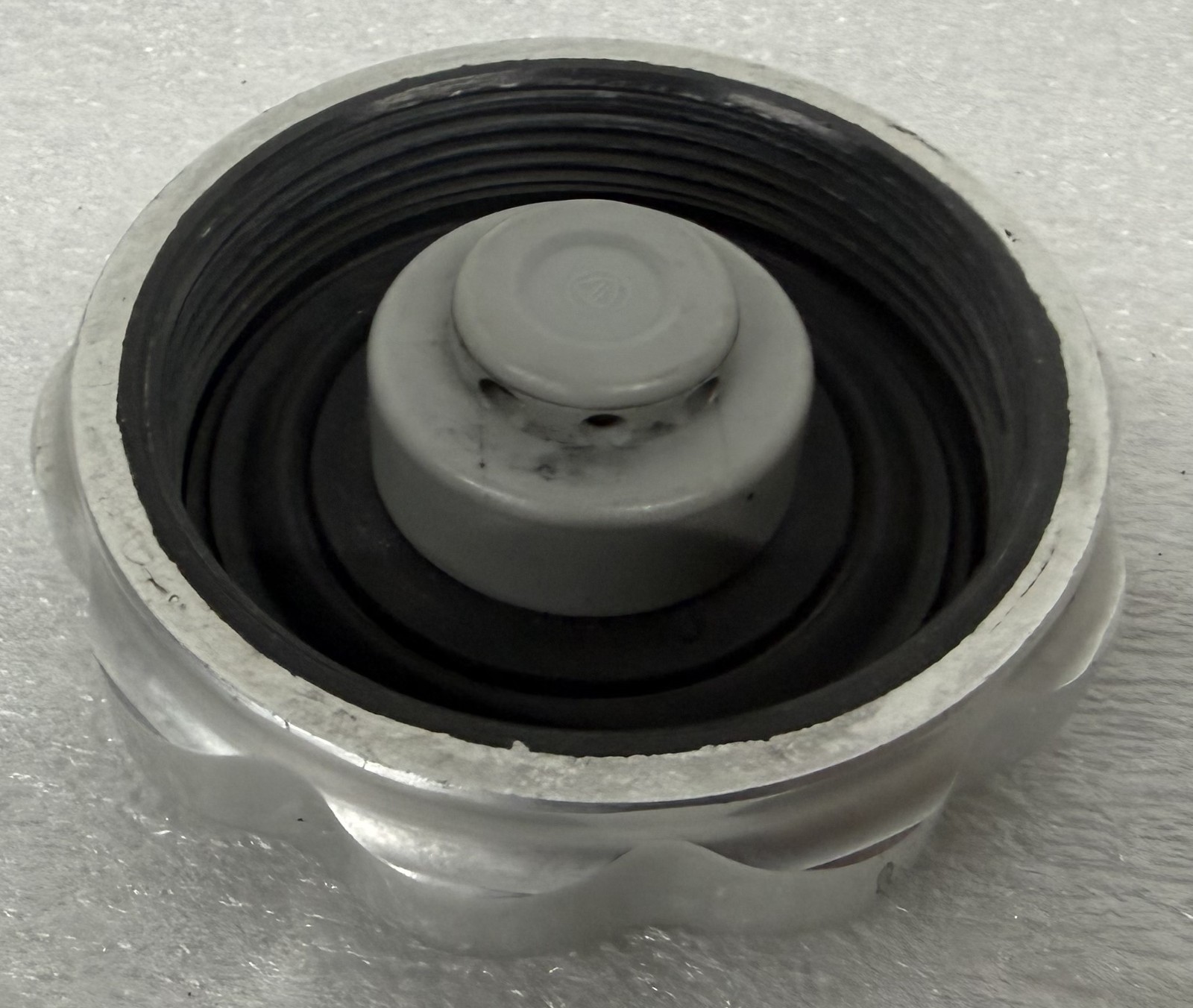 Ferrari Parts Fuel Tank Filler Gas Cap 180320 OEM