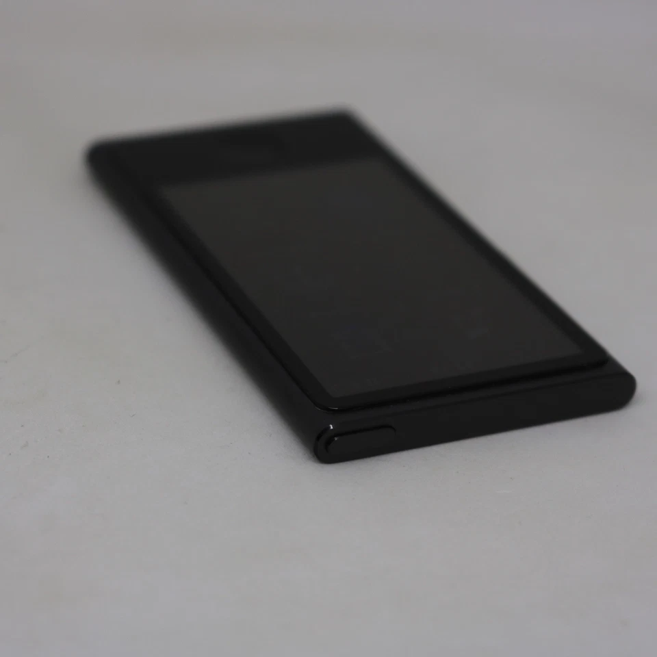 Apple iPod nano 7. Generation Grau (16GB) Bluetooth / Top / MP3 / vom Händler - Bild 3 von 4