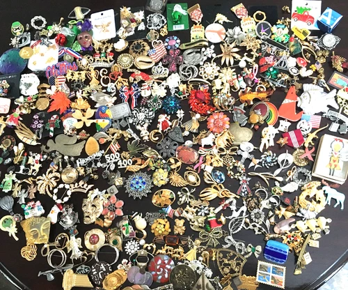 300+ Vintage Costume to Fashion Jewelry HUGE Lot Enamel Rhinestone Brooch Pin