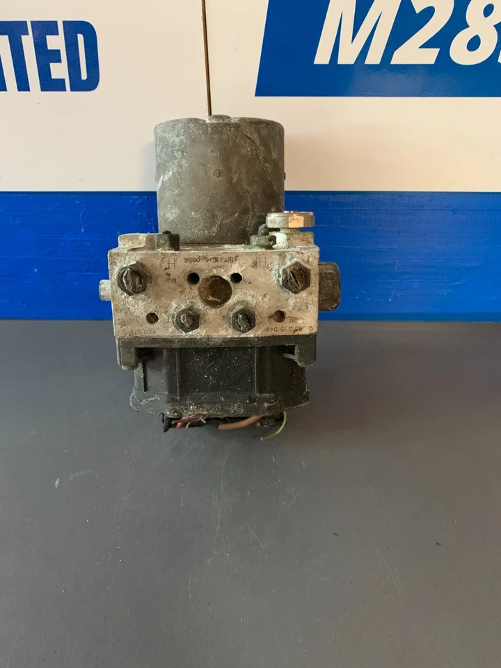 AUDI A4 B6 2002-2005 2.4 GASOLINA ABS MÓDULO BOMBA 265950011 Foto 2 de 4