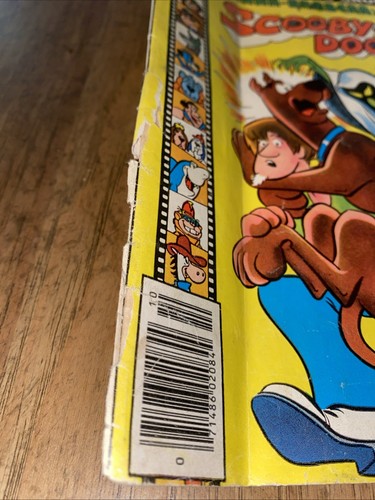 Scooby Doo 1 Marvel Comic 1st App Dynomutt Blue Falcon 1977 #1 IMPERFECT - Picture 2 of 10