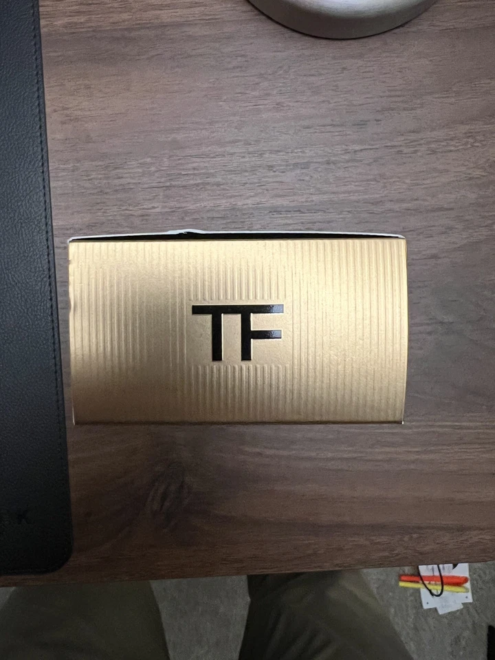 Tom Ford Black Orchid por Tom Ford, 3,4 oz Eau De Parfum spray unissex - Imagem 2 de 4