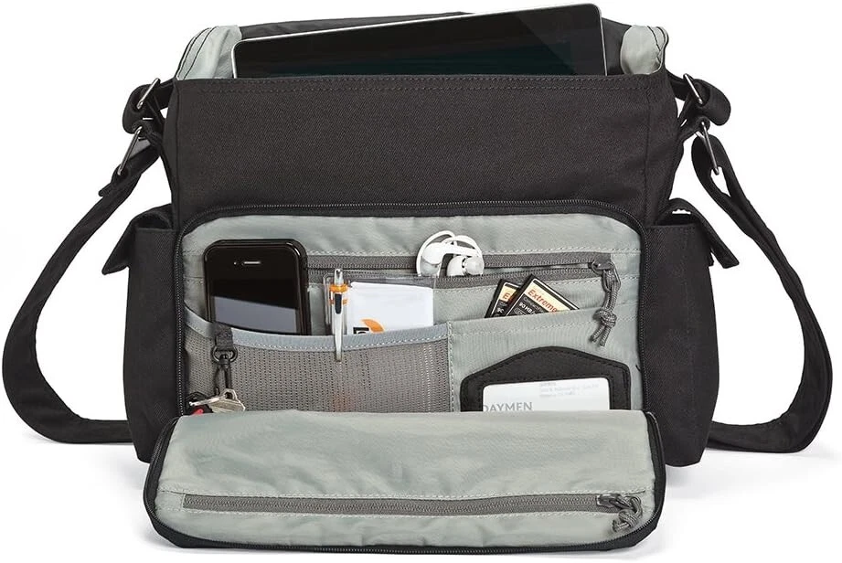 NEW Lowepro LP36616 Urban Reporter 150 Camera Messenger Bag - Black - pockets - Image 2 of 3