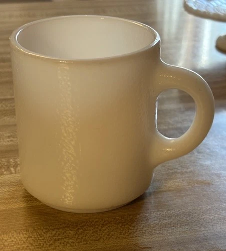 Vtg 1940-50’s Federal White Milk Glass Coffee Mug Tea Cup 8 OZ