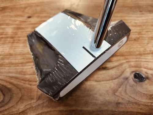 Odyssey 34 White Hot Versa TWELVE Center Shaft Stroke Lab 70C Red Carbon S - Picture 3 of 9