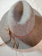 100% Wool Altar'd State Wode Brimmed Fedora Hat Womens One Size fits All