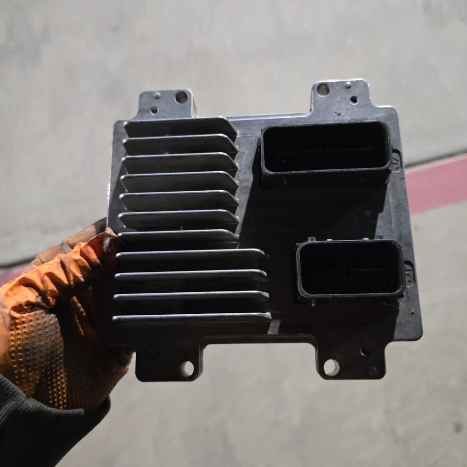 2011-2012 Chevrolet Cruze Motor Computador Ecu Pcm Ecm Pcu - Imagem 2 de 2