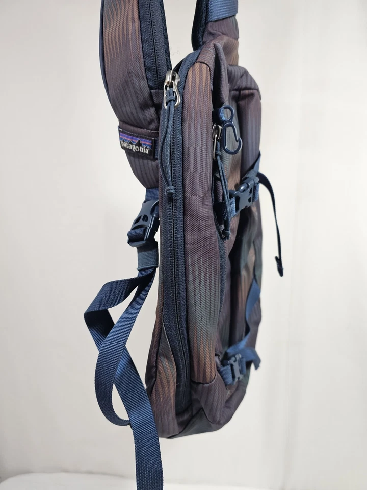 Bolso Bandolera de Viaje Patagonia Atom 8L Foto 3 de 4