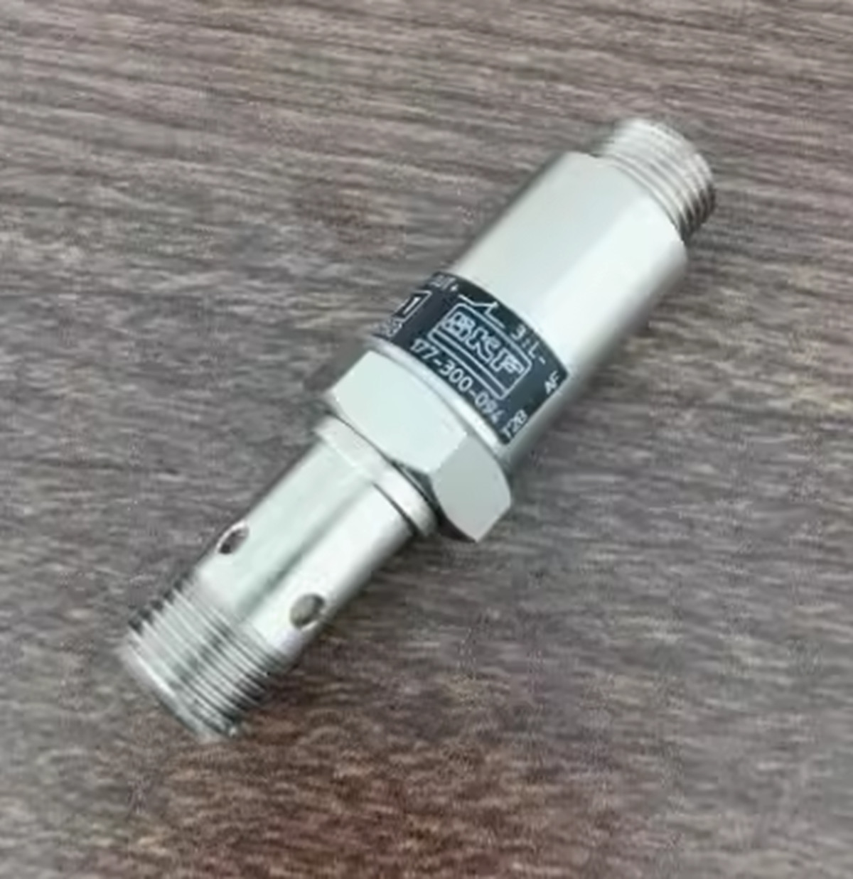 NEW SKF 177-300-094 IR5038 Piston Sensor