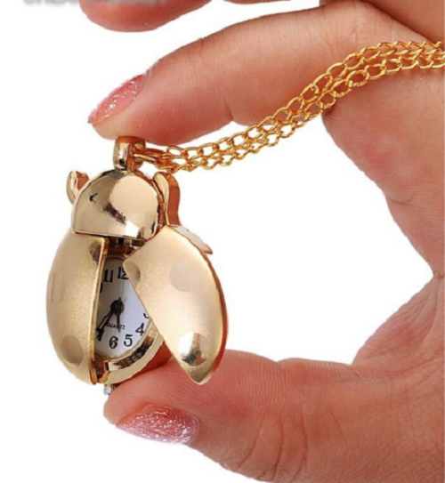 Collier Pendentif Coccinelle Avec Mini Montre - Cadeau Original - Neuf Sans Emballage
