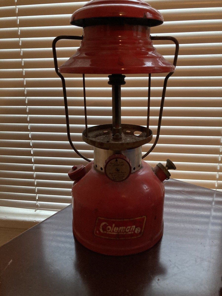 Coleman 200A　75年6月 1975 Coleman Lantern 200A Red w/ Pyrex Globe Camping