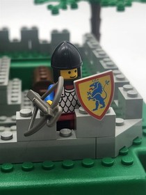 Vintage 1990 LEGO King's Mountain Fortress Set 6081- Complete with 8 minifigs