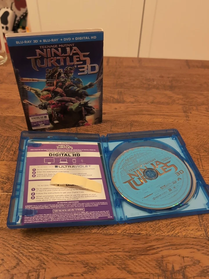 Teenage Mutant Ninja Turtles Blu-ray 3D Holographic Card Sleeve (No Glasses) - Image 4 of 4