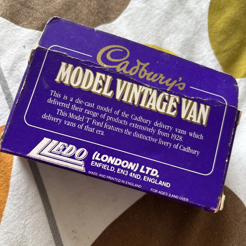 Lledo Cadbury 1928 Model T Ford Delivery Van - Promotional Diecast - Boxed + COA - Image 3 of 4