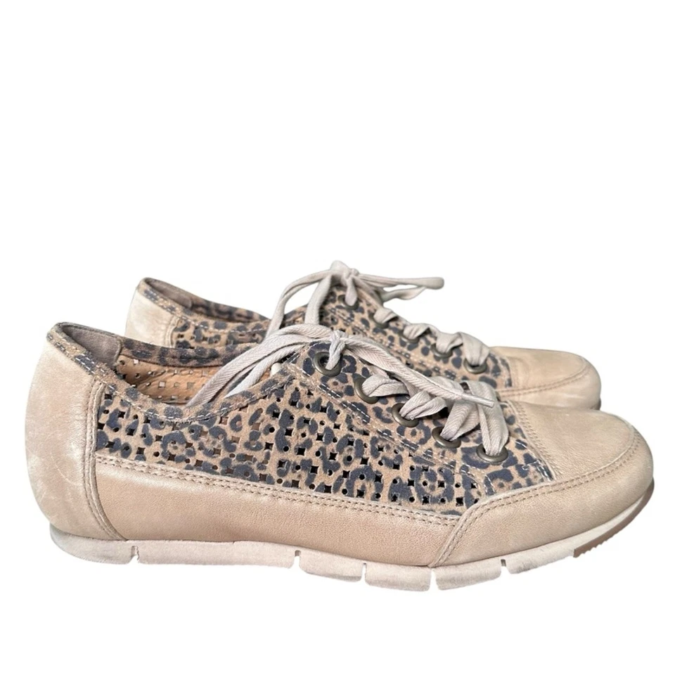 Zapatilla deportiva Paul Green para mujer de gamuza de cuero perforado leopardo talla 7 Foto 2 de 4