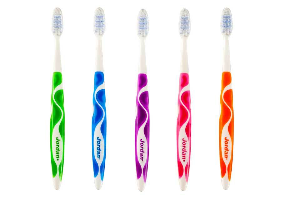 JORDAN - Advanced White - SOFT Whitening Bristles Toothbrush
