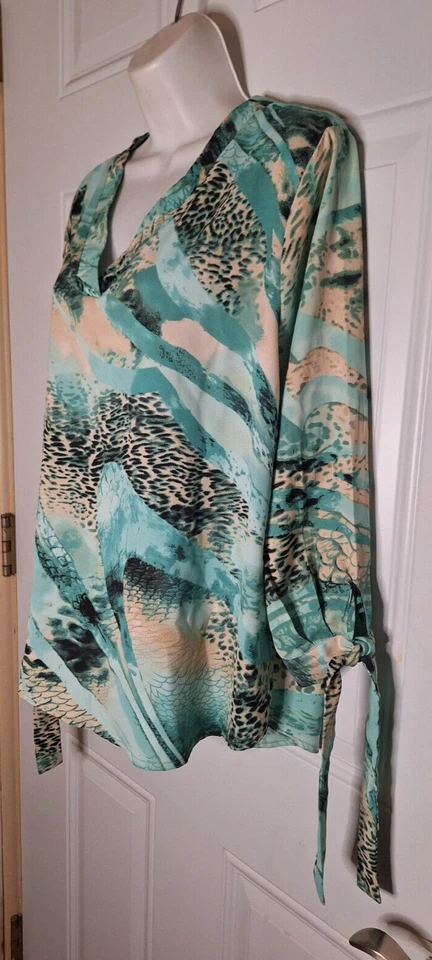 CORAL BAY V-Neck 3/4 Tie Sleeve Multicolor Tunic Top Blouse Size PXL - Image 4 of 4