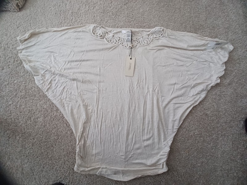 Studio M Lacy Ivory Top, Size Large NWT