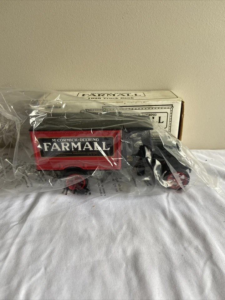 Camión Farmall Deering 1925 1994 nuevo en caja como nuevo en caja estuche ERTL #202. ¡¡Todavía en plástico!!! Foto 2 de 4