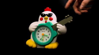 BRAND NEW! RHYTHM ROCK n' ROLL CHICKEN ALARM CLOCK CRE321UR03