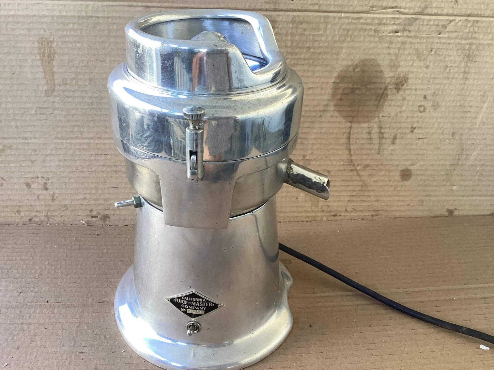 Vintage California Juice Master Company Citrus Juicer
