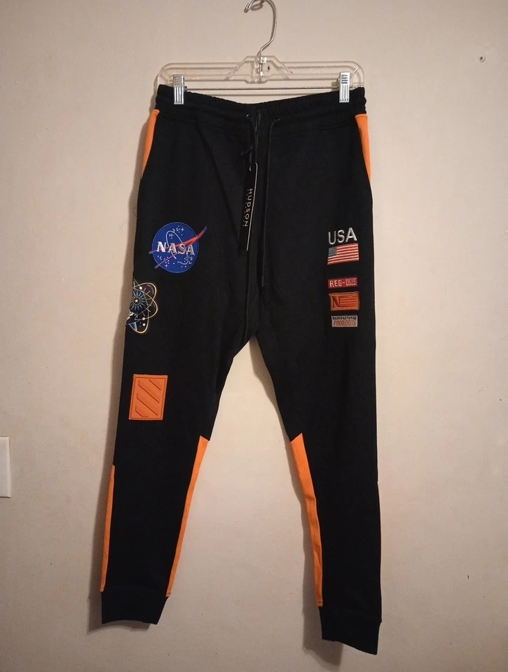 Pantalones de chándal medianos Hudson Outwear NASA para hombre Foto 2 de 4