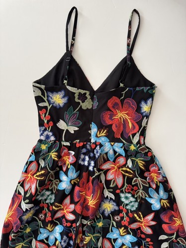 Dress the Population Maren Floral Embroidered Fit & Flare Dress Size Small - Picture 4 of 5