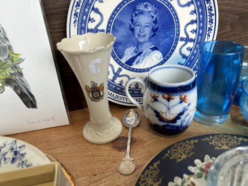 Vintage Bundle Mixed Decorations Collector’s Plates Wedgwood Tauton Vale W&R - Picture 6 of 19