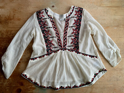 Anthropologie akemi & kin embroidered tunic top Size MP Aztec Print Beige B28