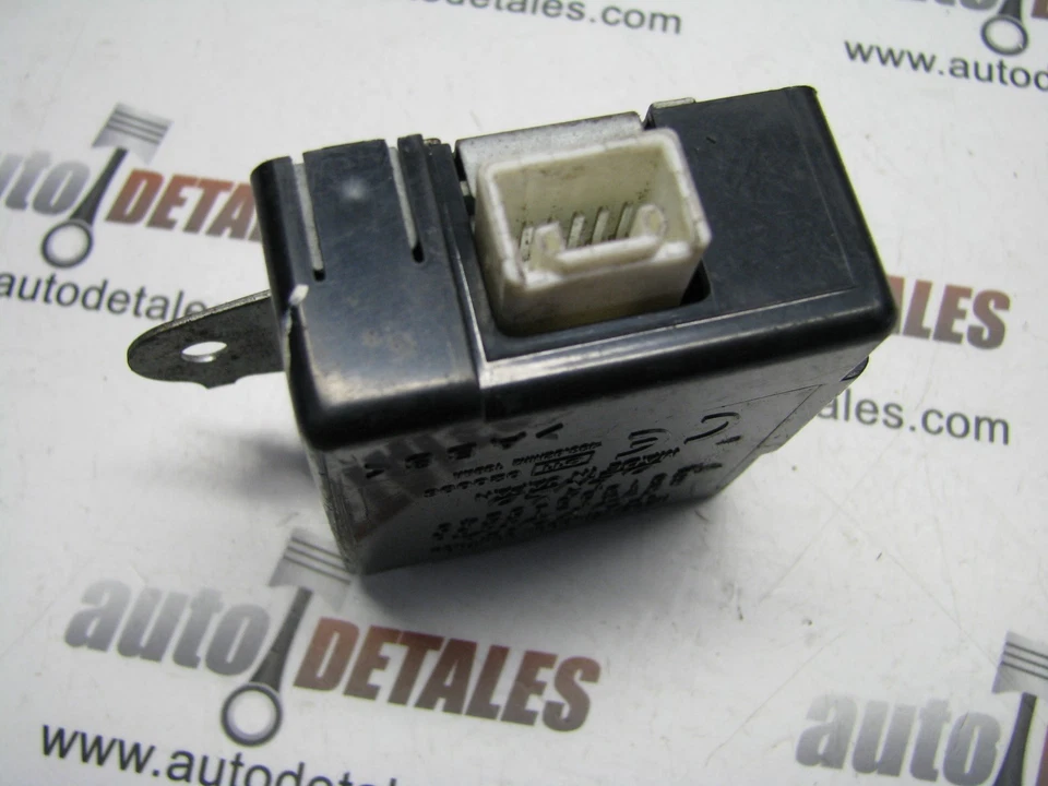 Toyota Corolla Station Wagon CHIUSURA PORTA WIRELESS 89741-12290 Usato 2003 - Immagine 3 di 4