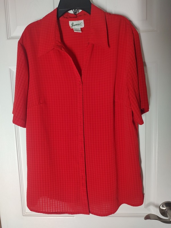 Joanna Short Sleeve Red Button Front Blouse Top Size Medium