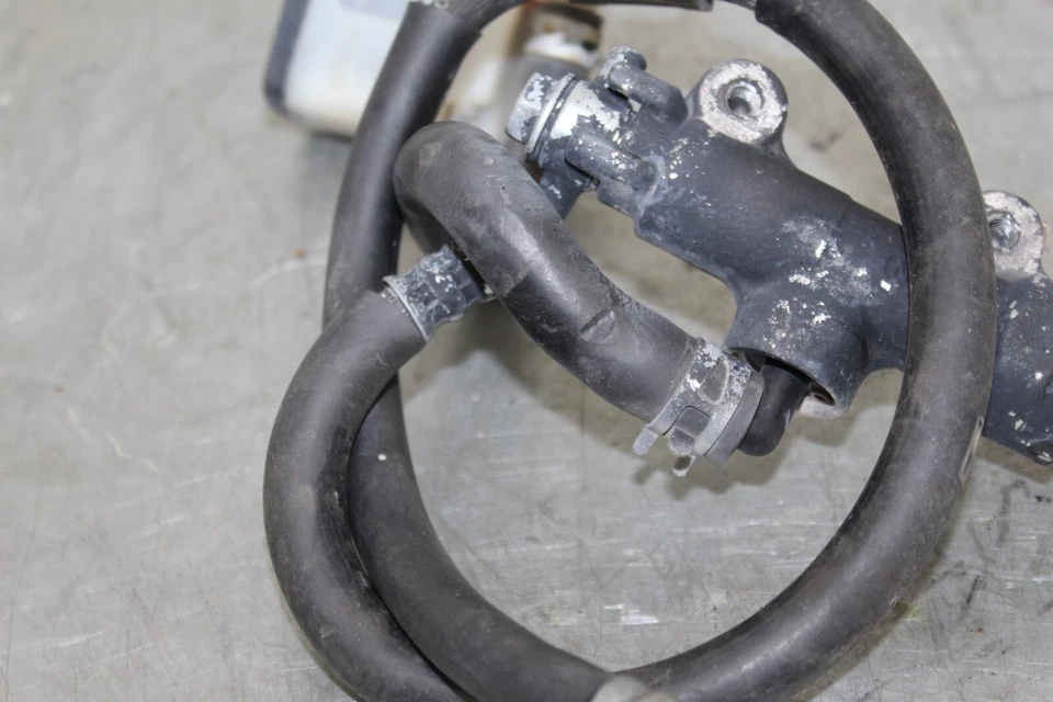 Suzuki GSXR750 GSXR 750 600 2006 2007 OEM depósito de cilindro maestro de freno trasero Foto 3 de 4