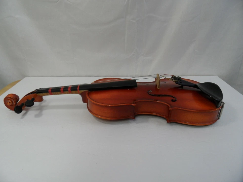 Vintage JOHANN GEORG KESSLER VIOLIN WEST GERMANY & CASE - Image 2 of 4