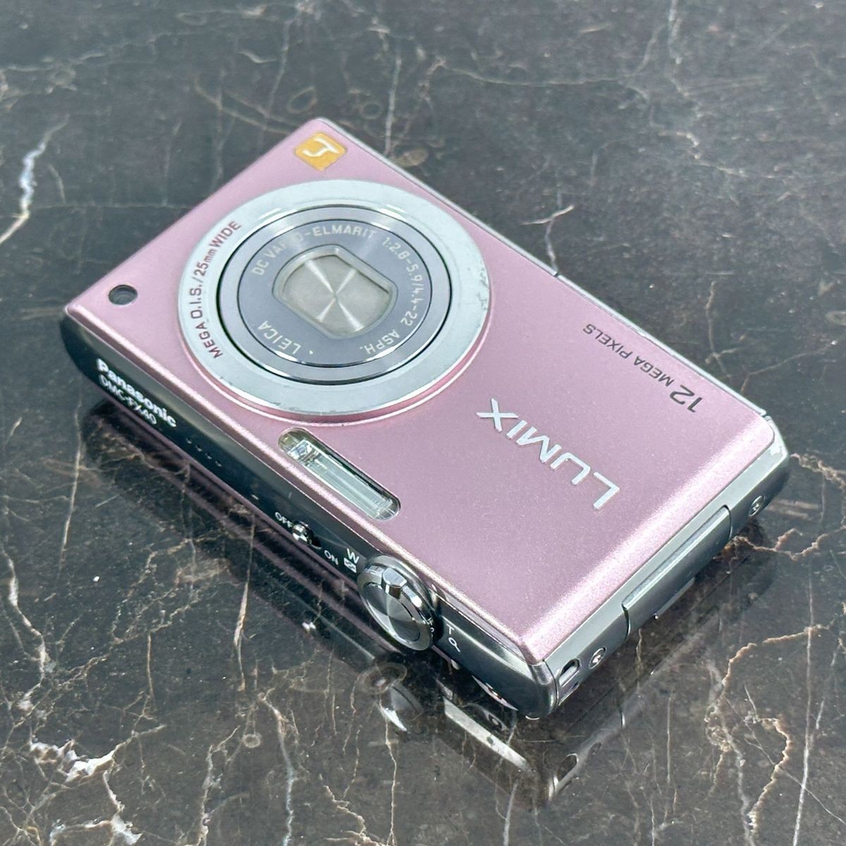 Panasonic LUMIX DMC-FX40 Sweet Pink, 12.1 Megapixels, 25mm Wide