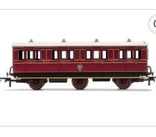 Hornby R40089, 090, 091, 092, 093, NBR 6 WHEEL COACHES, 5NO, FULL RAKE, NEW
